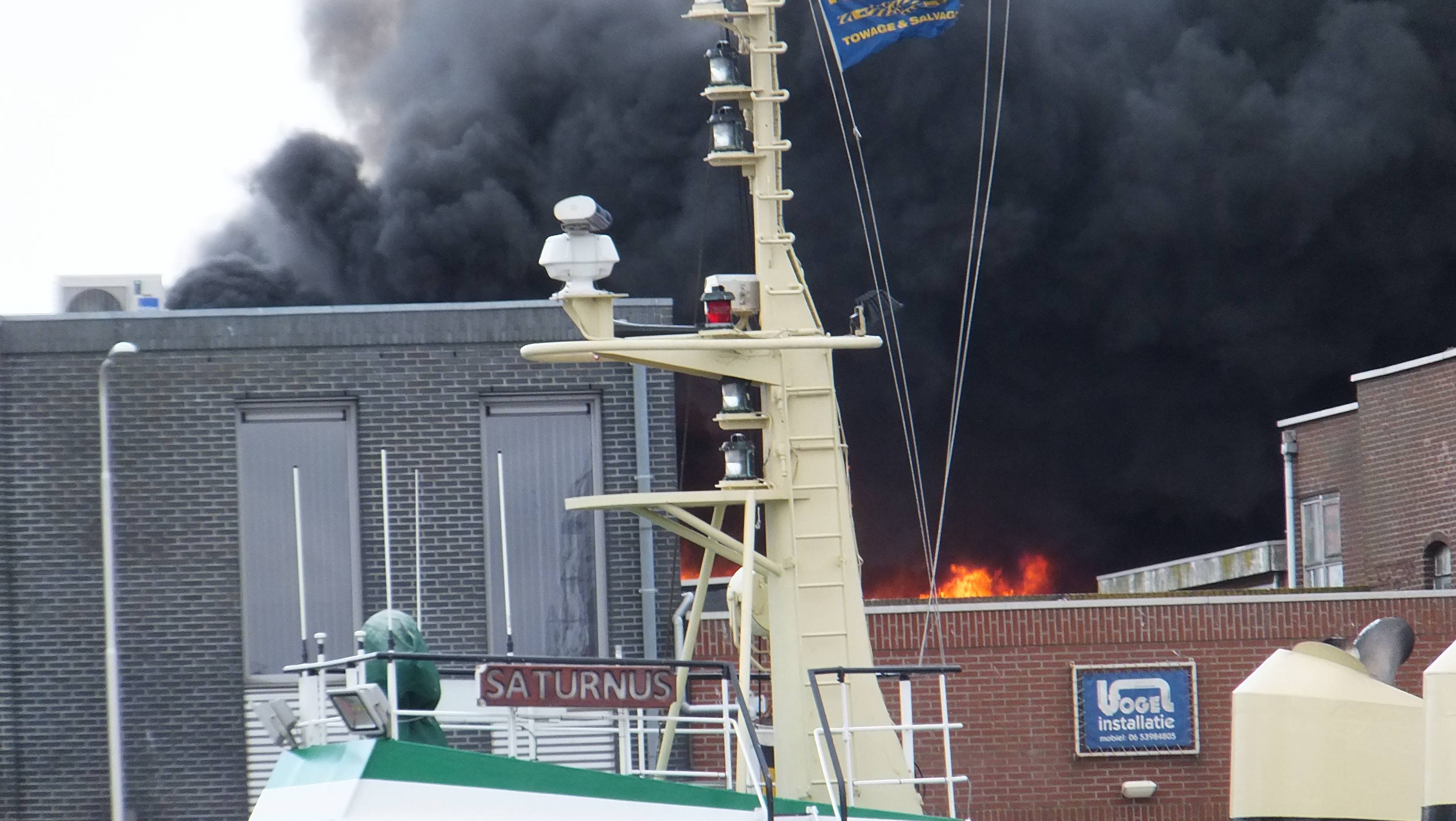 Brand In Havengebied IJmuiden 27-4-16 